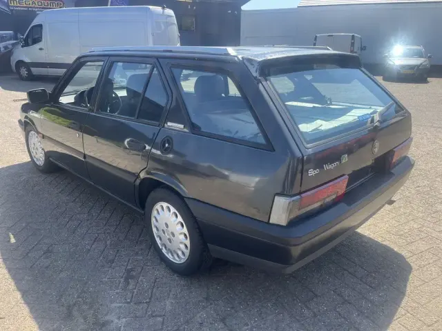 Alfa Romeo 33 1.7 QV 16V SW 1992 foto 10