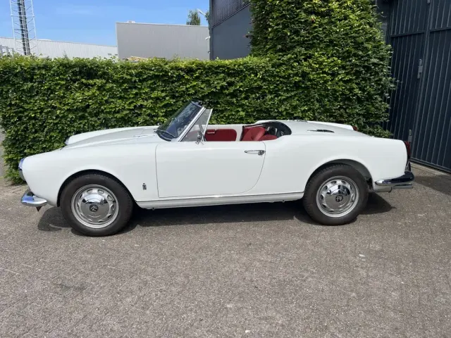 Alfa Romeo Giulia Spider 1962 foto 4