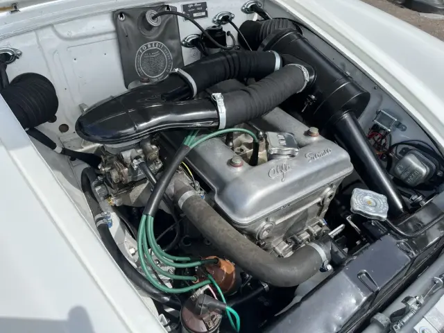 Alfa Romeo Giulia Spider 1962 foto 5