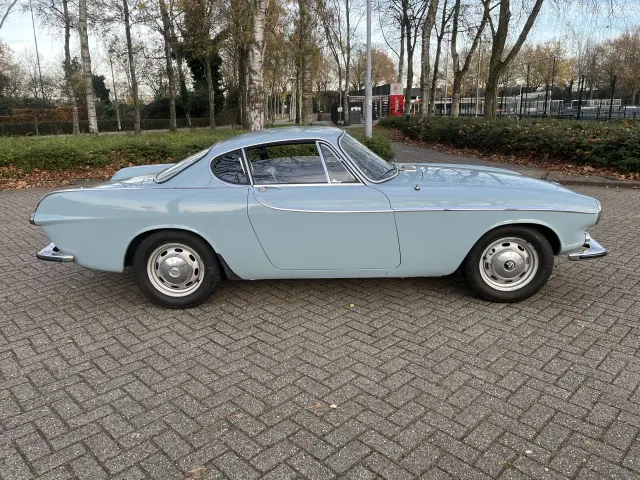 Verkochte Volvo P1800 coupe bij Alfa Mario