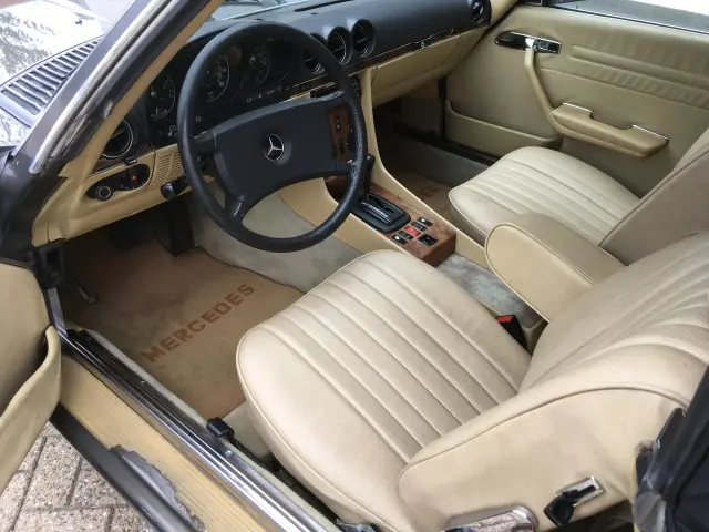 Mercedes-Benz 280 SL 1984 foto 8