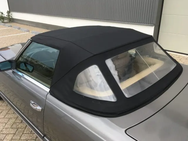 Mercedes-Benz 280 SL 1984 foto 12