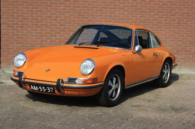 Porsche 911 T 1970 in oranje